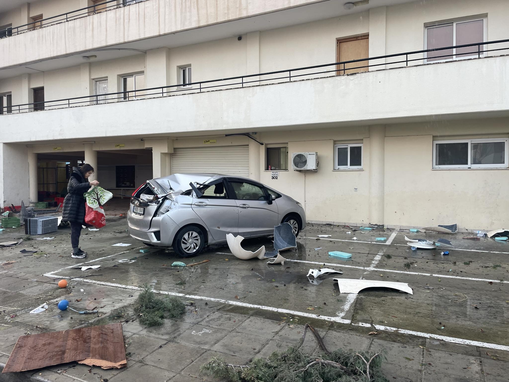 kakokairia lemesos 11